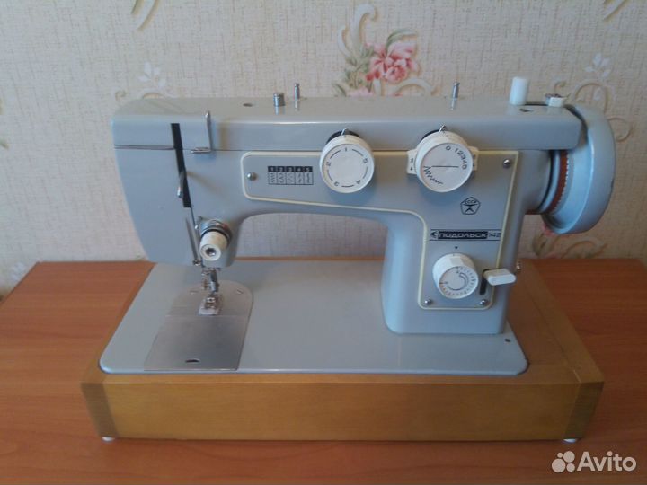 Швейная машина Подольск 142
