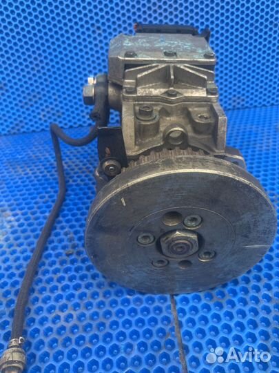 Тнвд Насос топливный Audi A6 AKE 2.5 TDI