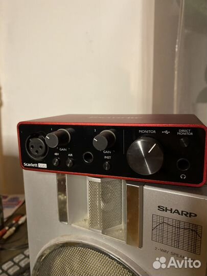 Звуковая карта focusrite 2i2