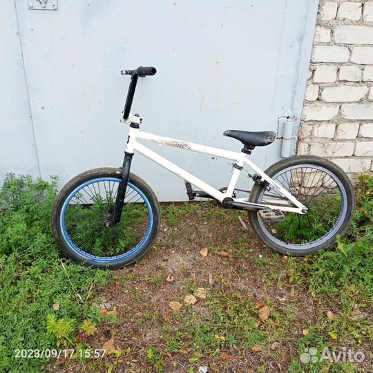 Продам трюковой велосипед BMX