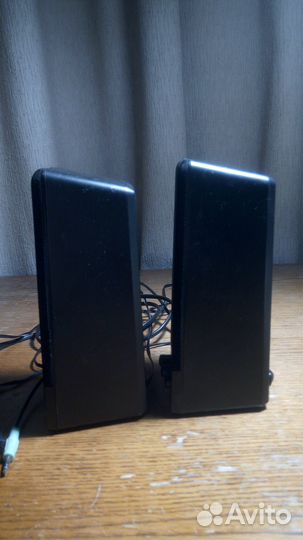 Колонки для компьютера Genius sp-s200