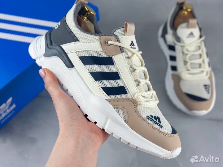 Кроссовки Adidas Enema Light бежевые