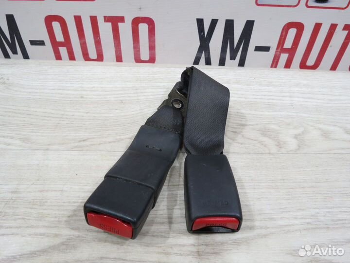 Ответная часть ремня безопасности Toyota Corolla