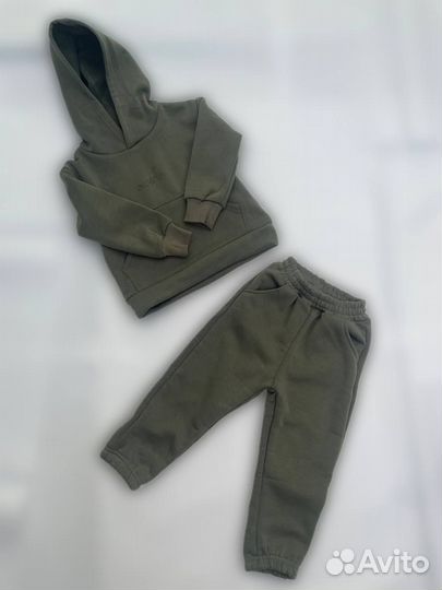 Спортивный костюм утепленный