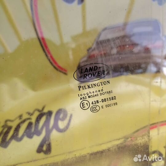 Land rover Freelander 2 стекло боковое левое