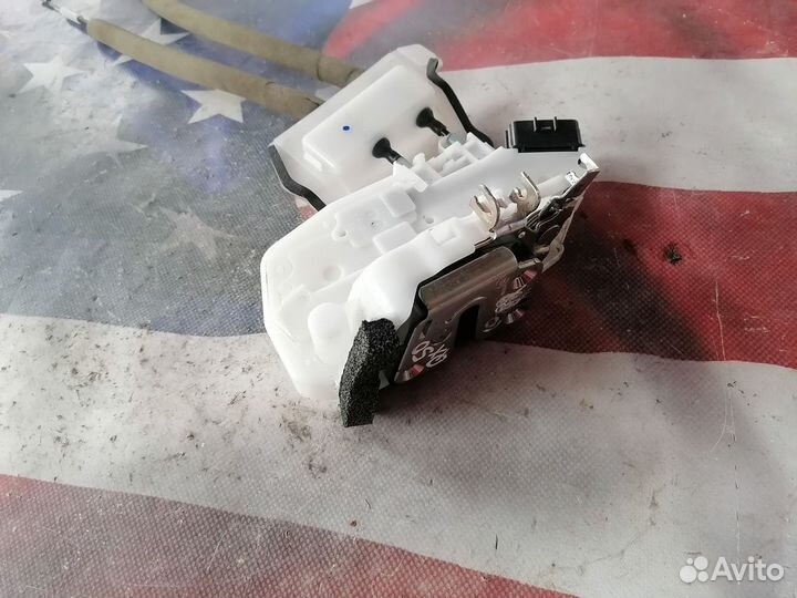 Замок двери передней правой Infiniti QX50 II (2017—2024)