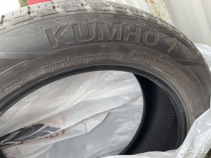 Kumho Crugen Premium KL33 235/55 R19