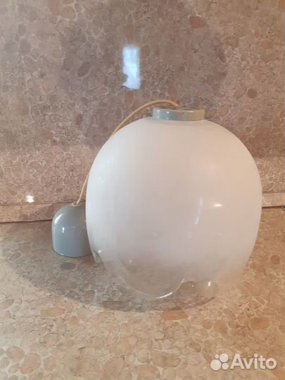 Большой потолочный одноламповый плафон