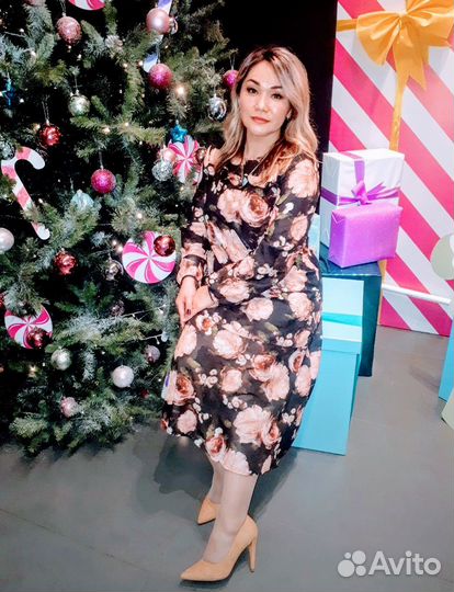 Женские вещи 46-52 и для девочки возраст 11-13лет