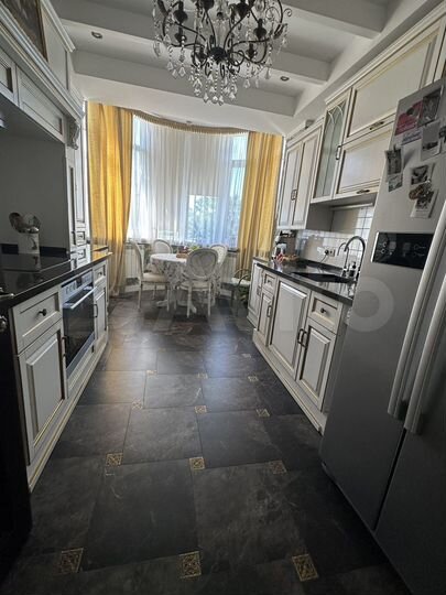 5-к. квартира, 115 м², 5/7 эт.