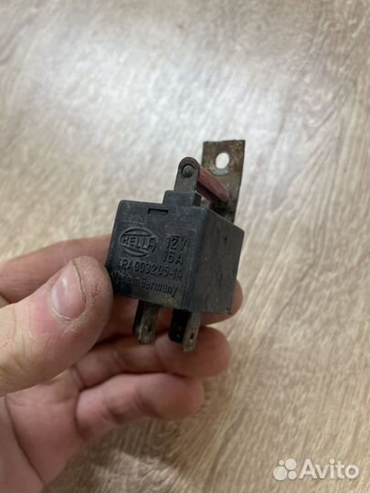 Реле Hella VW Golf 1Mk1