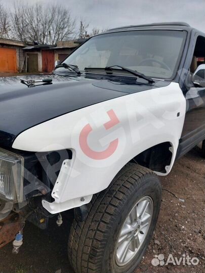 Переднее крыло Toyota HiLux V (1988–1997)