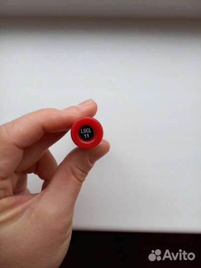 Матовая помада NYX liquid swede