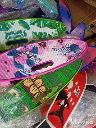 Скейты новые, с небольшими дефектами по принту