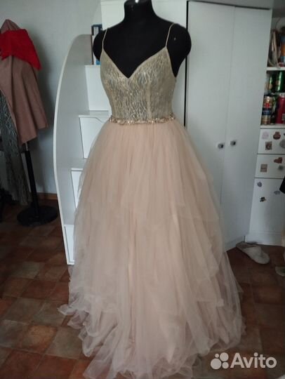 Вечернее платье в пол