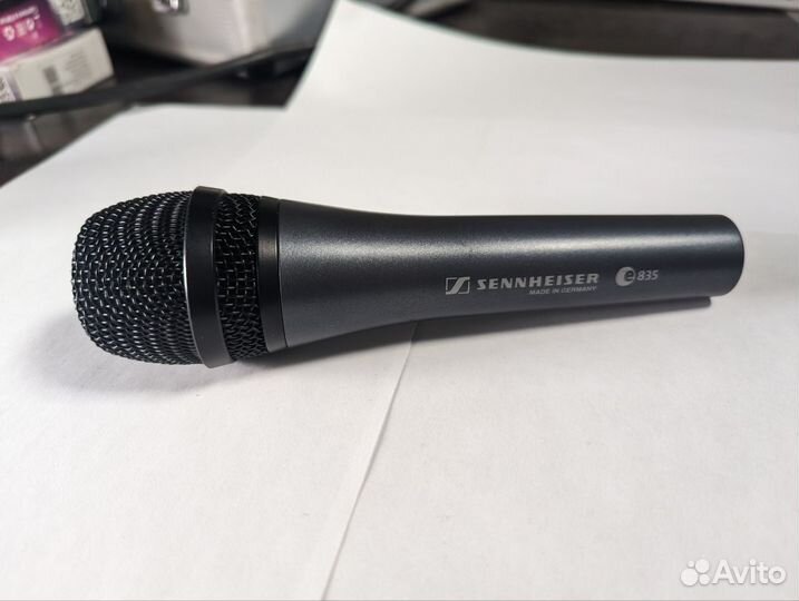 Sennheiser E835