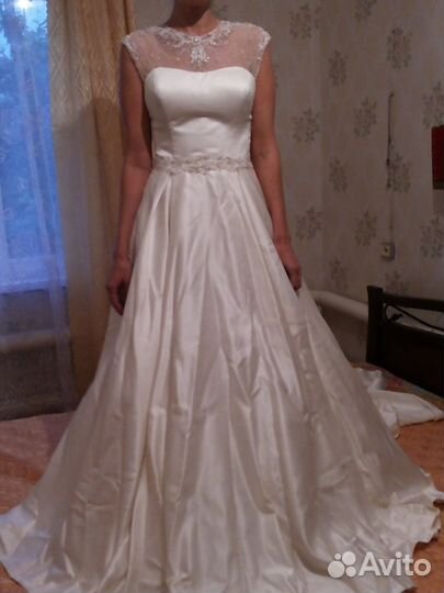 Продам платье свадебное