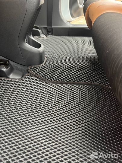 Автоковрики для Honda Vezel с бортами