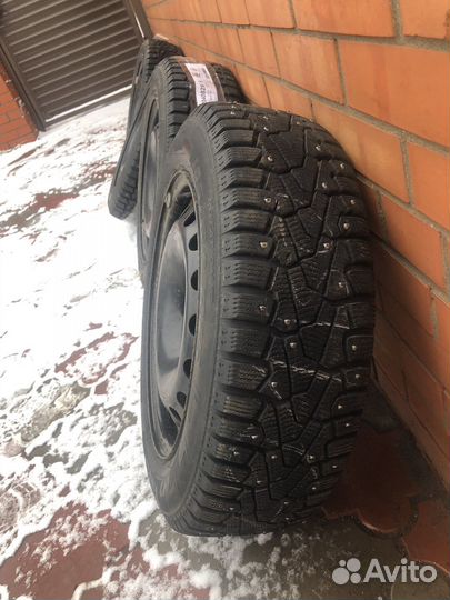 Pirelli Ice Zero 185/60 R15