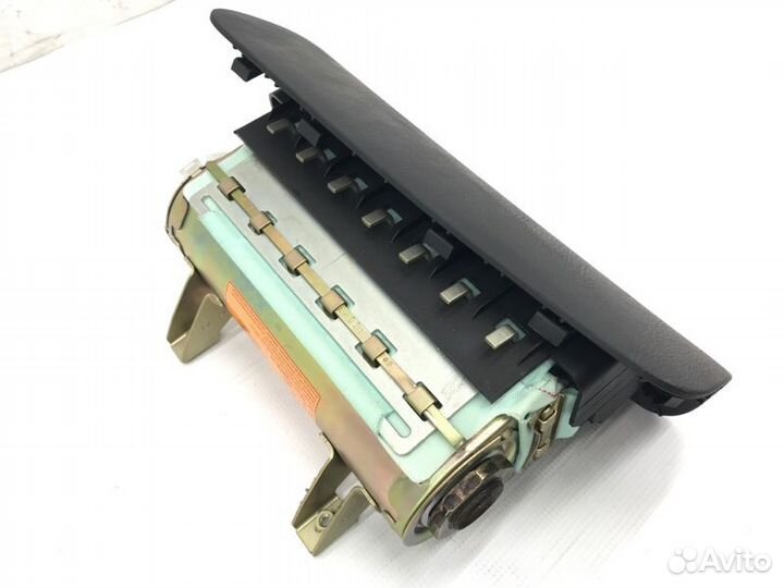 Подушка безопасности пассажира Subaru Legacy BHE