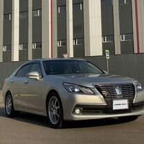 Toyota Crown 2.5 CVT, 2013, 220 000 км, с пробегом, цена 2 390 000 руб.