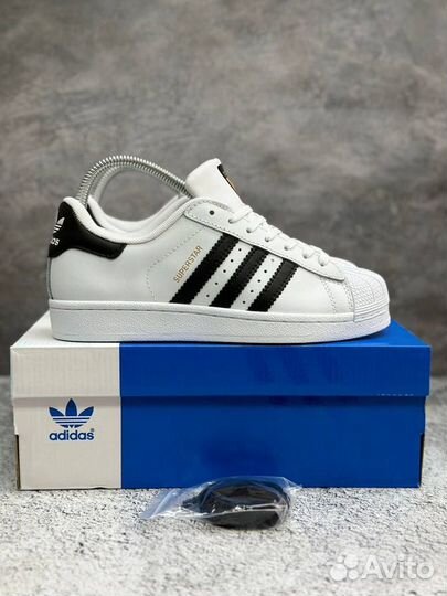 Кроссовки Adidas Superstar