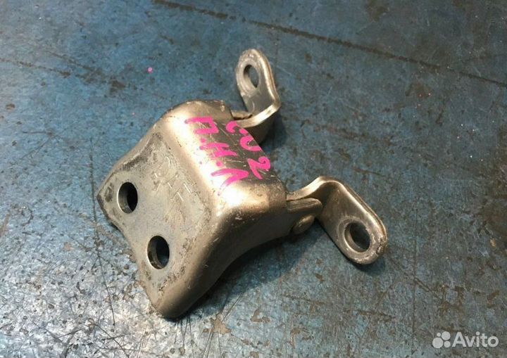 Петля двери Honda Accord 8 CU