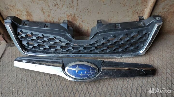 Решетка радиатора субару форестер SJ