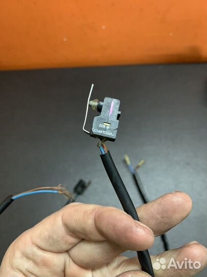 Датчик стоп сигнала/сцепления лягушка Brembo