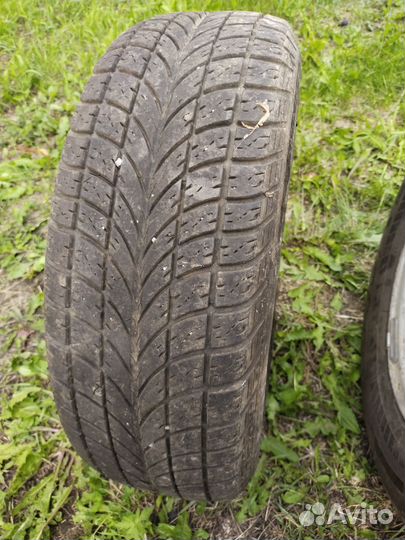 Goodyear Aquatred 205/70 R14