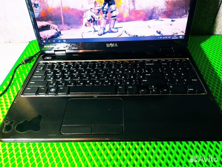 Dell N5110 - i3-2 Gen \ 4 Озу \ 1 GB Видео \ SSD