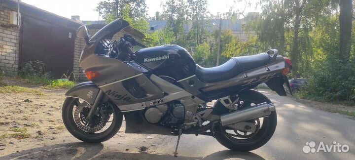 Kawasaki ZZR 400