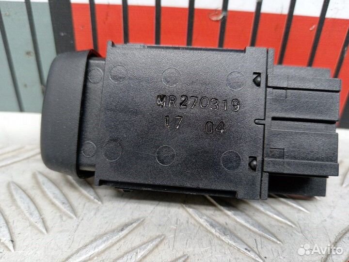 Кнопка для Mitsubishi Space Star 1