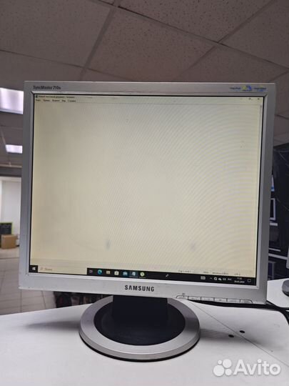Монитор Samsung 710N, VGA, 17
