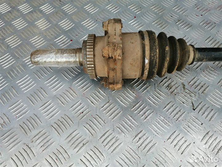 Вал приводной задний левый Infiniti M35 Y50 VQ35