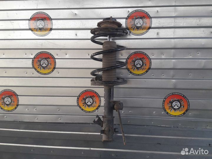 Амортизатор передний правый Infiniti Fx35 S50