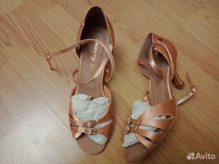 Туфли для бальных танцев