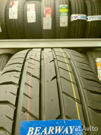 Bearway BW118 275/45 R21 141U