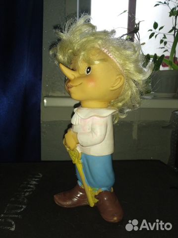 Игрушка буратино