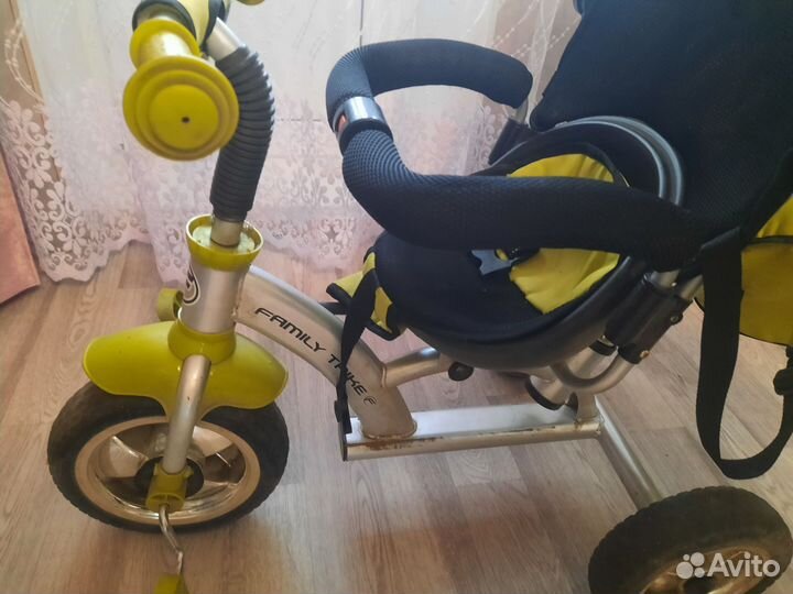 Детский трехколесный велосипед