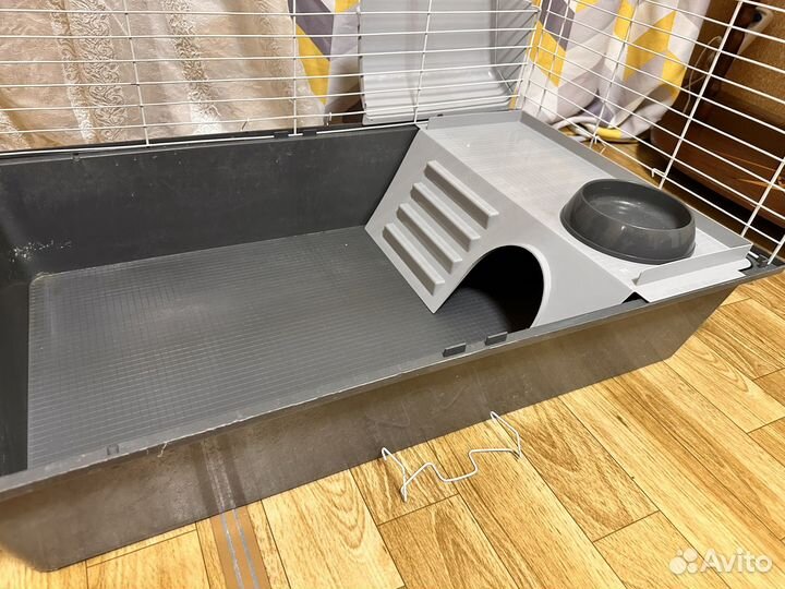 Клетка для кроликов и морских свинок с поильником