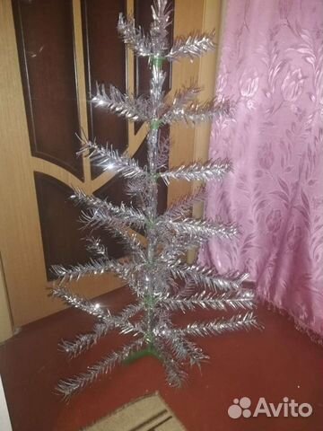 Елка искусственная СССР и елочные игрушки