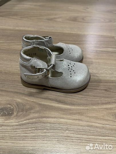 Сандалии для девочки 19 размер котофей серебряные