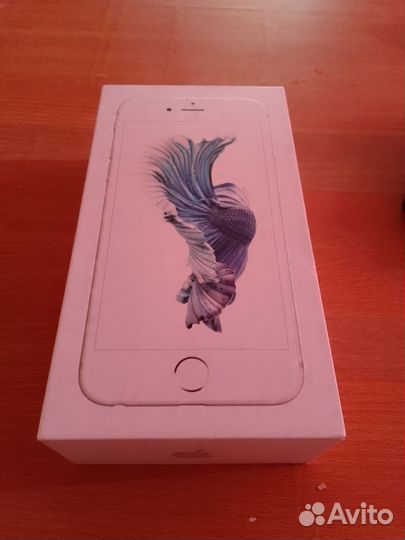 Телефон iPhone 6s