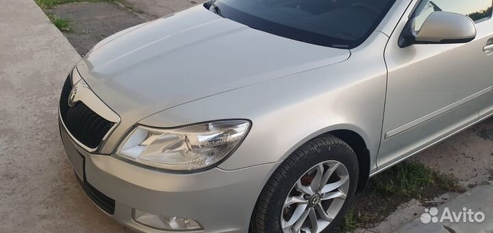 Skoda Octavia 1.6 МТ, 2011, 222 000 км
