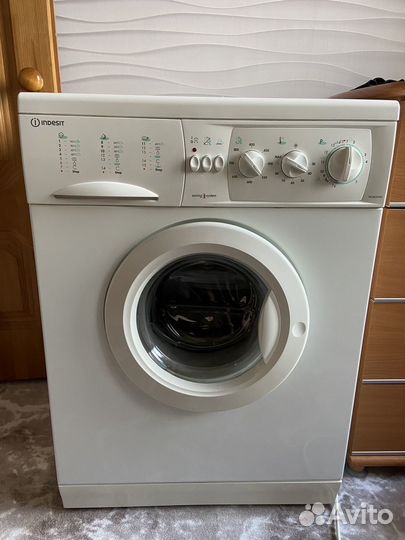 Стиральная машина indesit