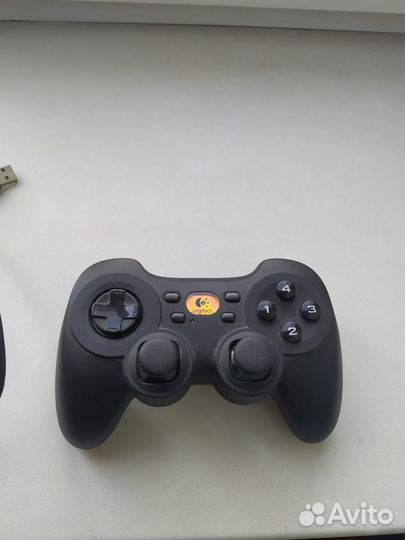 Геймпад (джойстик) Logitech Cordless RumblePad 2