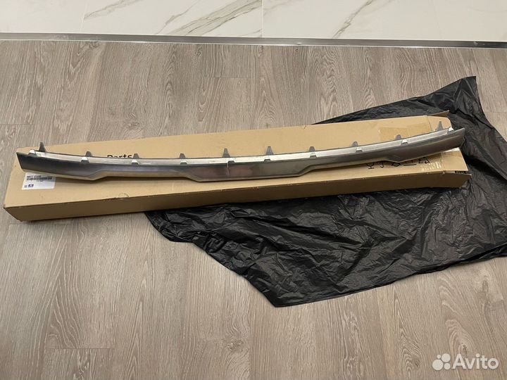 Накладка переднего бампера Hyundai Santa Fe 4 ориг