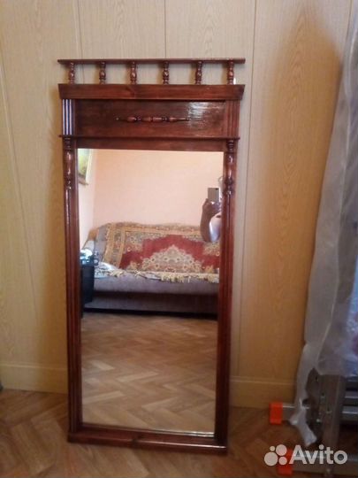 Антикварное зеркало