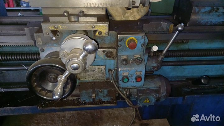 Станок токарно-винторезный гс526У